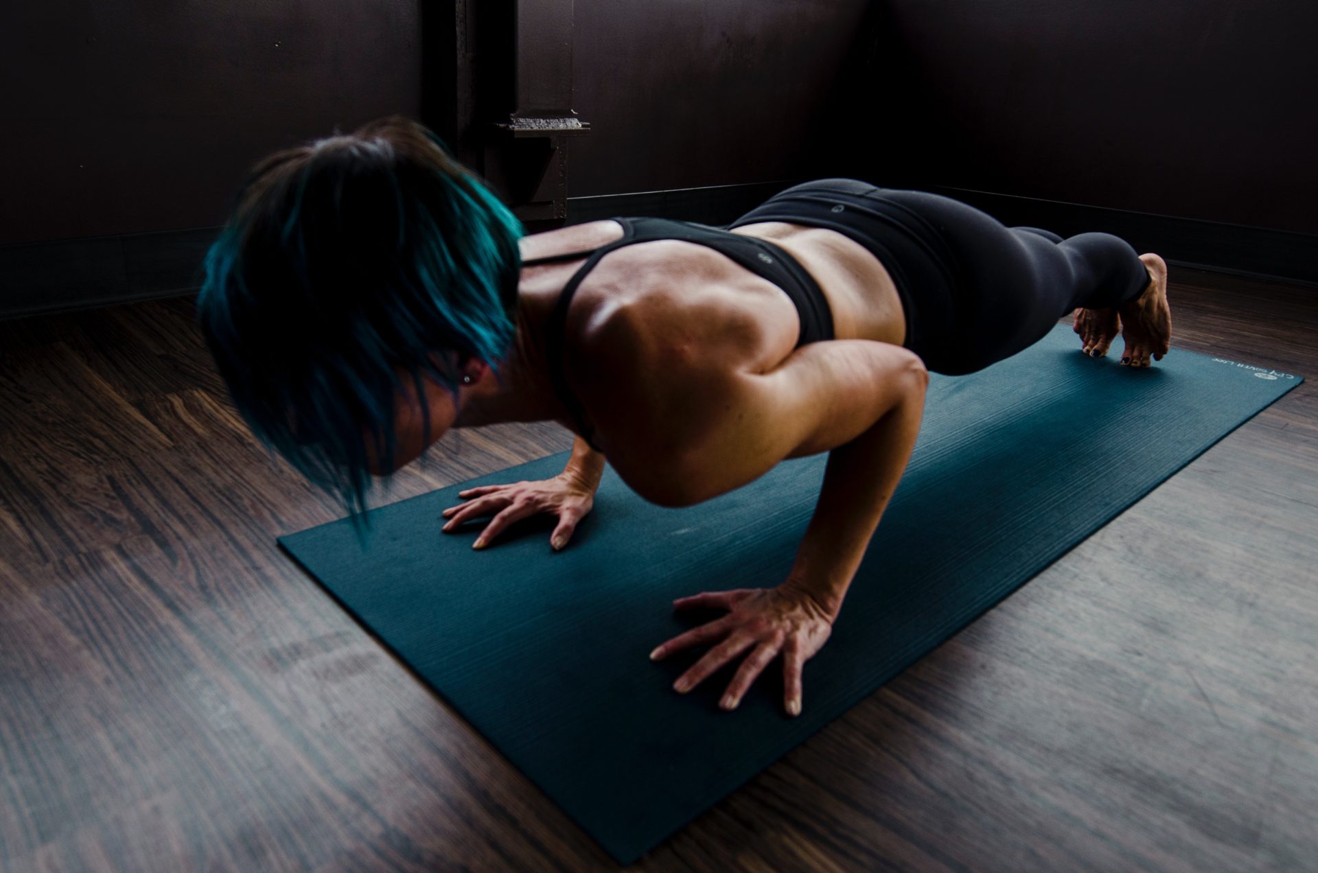Image of a woman in plank position