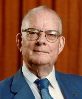 W-edwards-deming-total-quality-management-thinker